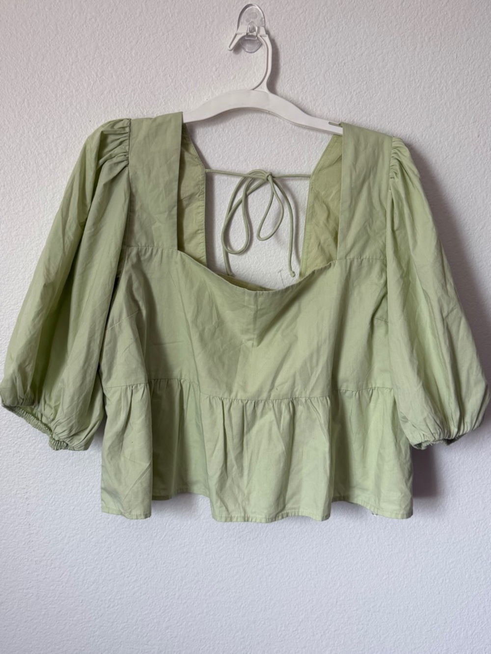 Abercrombie & Fitch Pastel Green Balloon Sleeve  Crop Top